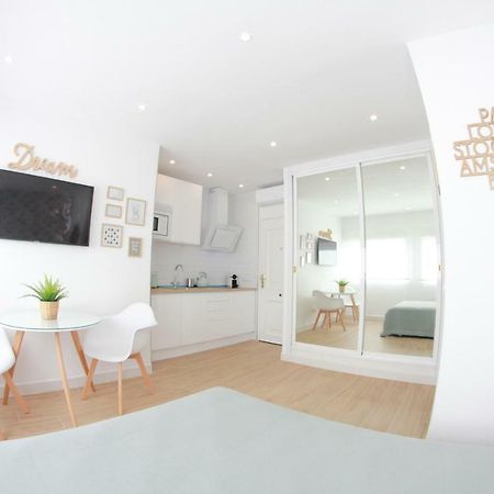 Lägenhet Studio på 25 m² i Torremolinos centrum med 1 badrum  Exteriör bild