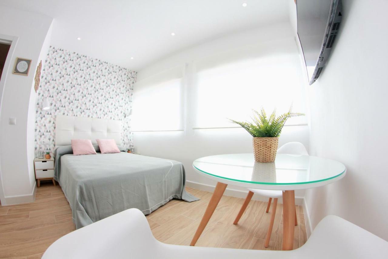 Lägenhet Studio på 25 m² i Torremolinos centrum med 1 badrum  Exteriör bild