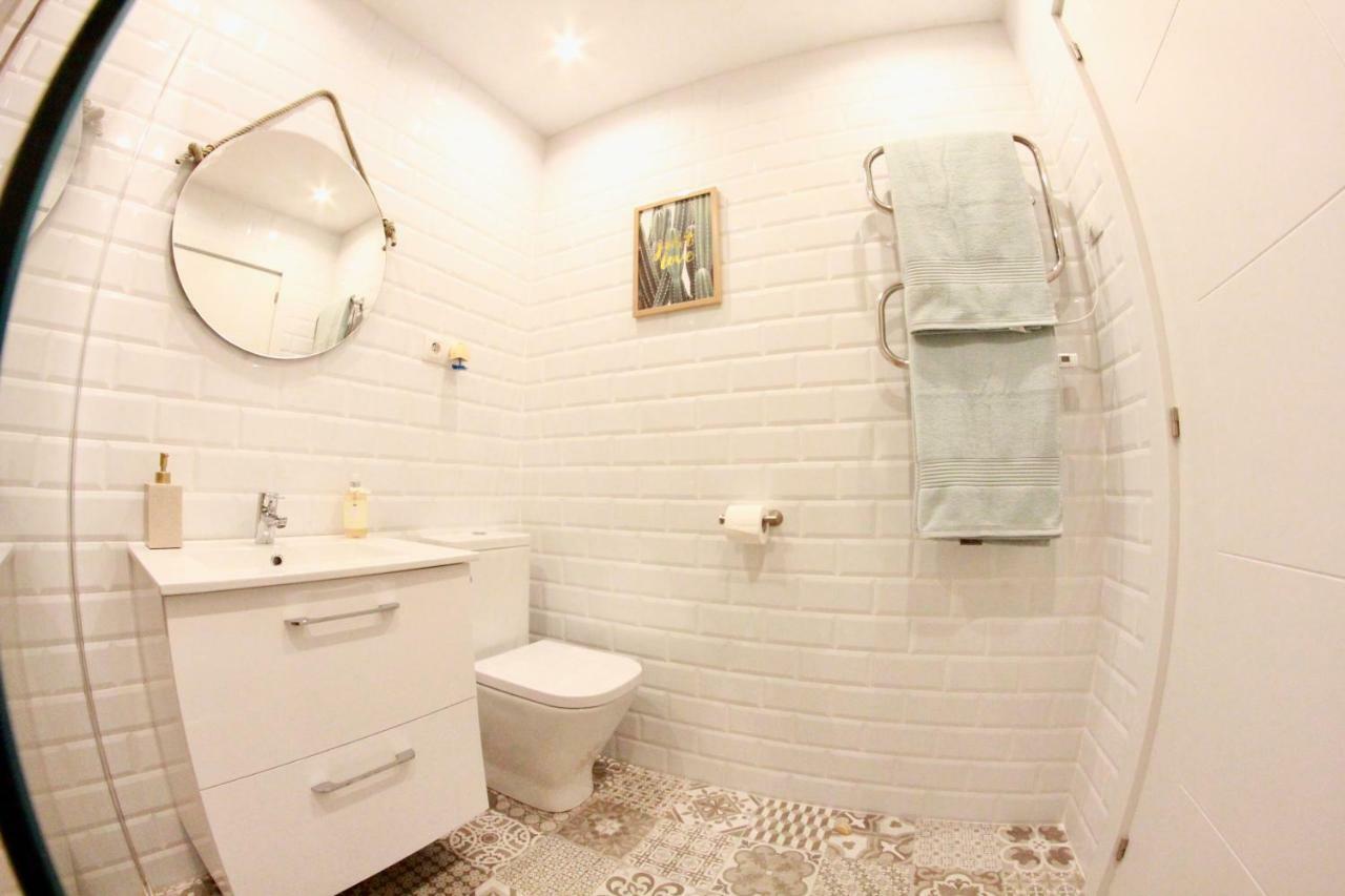 Lägenhet Studio på 25 m² i Torremolinos centrum med 1 badrum  Exteriör bild