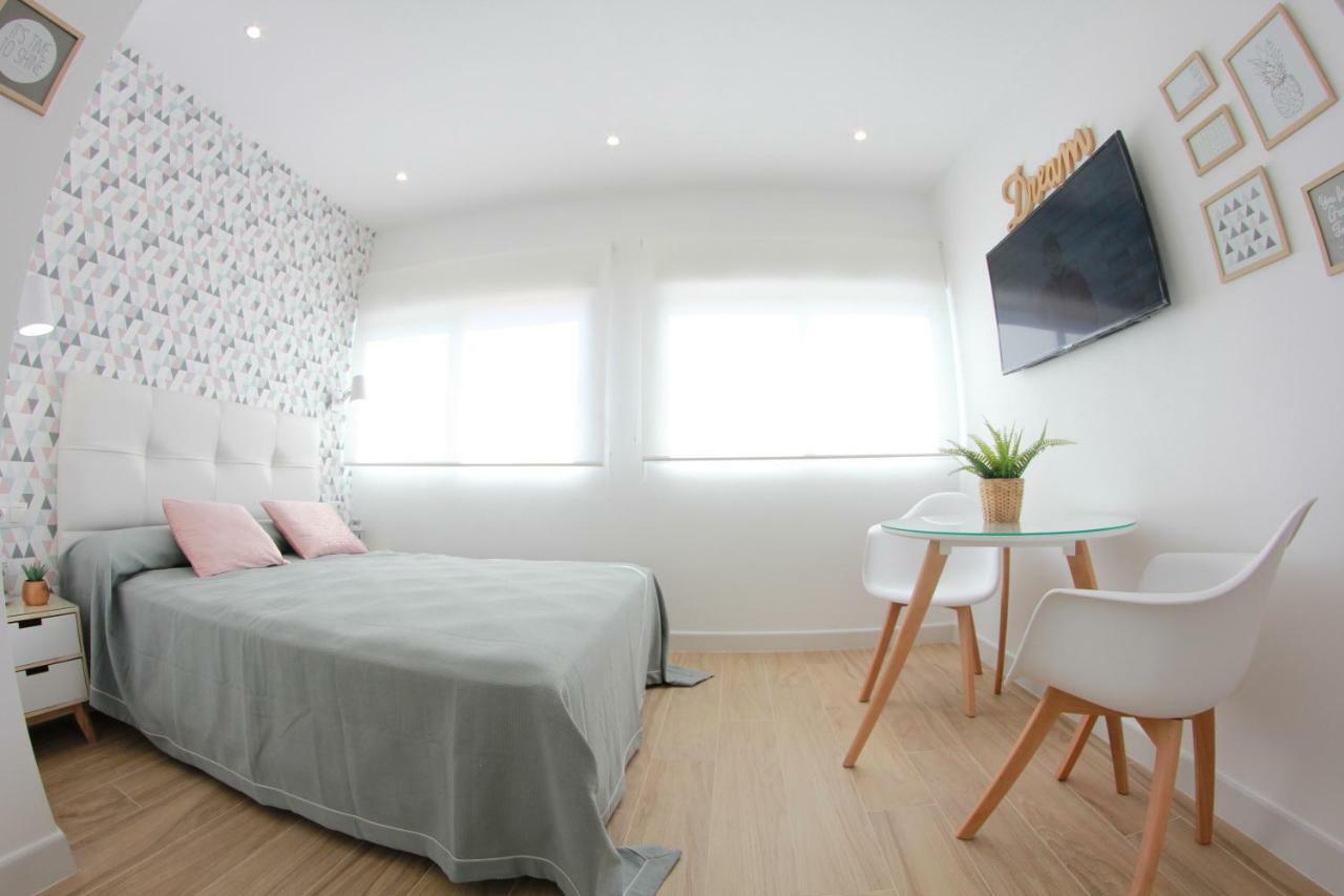 Lägenhet Studio på 25 m² i Torremolinos centrum med 1 badrum  Exteriör bild